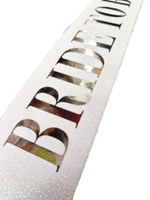 Nessiworld Beyaz Üzeri Gümüş Büyük Bride To Be Yazılı Simli Işıltılı Kuşak Kemer 10x80 cm