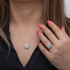 Silver Adjustable Snowflake Spinning Stress Women Set