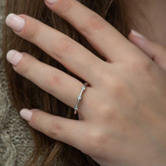 Bague navette en argent à cinq pierres pour femme