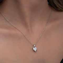 Collier femme cœur en argent et pierre blanche