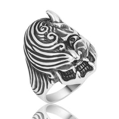 Bague pour homme en argent avec tête cornue