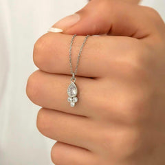 Collier solitaire goutte de rosée en argent pour femme