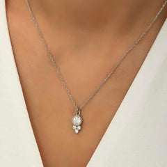 Collier solitaire rond en argent pour femme avec goutte de rosée