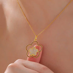 Gümüş Gold Çiçek Desenli Kadın Kolye