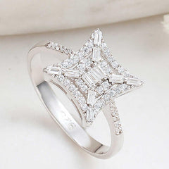 Bague pour femme en argent avec pierre de zircon carrée