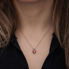Collier femme en argent avec cœur en pierre rouge