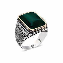 Bague pour homme en argent et pierre d'agate vert foncé inclinée