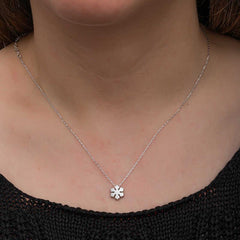 Collier minimaliste en argent pour femme avec flocon de neige