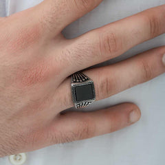 Silver Onyx Stone Crown Patterned Men's Ring