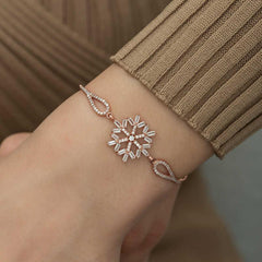 Bracelet flocon de neige en argent et pierre baguette rose