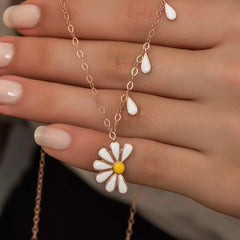 Silver Rose Daisy Loves Dislikes Ladies Necklace