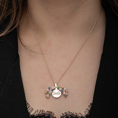 Collier personnalisé pour femme avec fleur couleur rose argentée