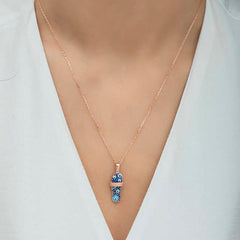 Collier pour femme avec pantoufle en argent et rose