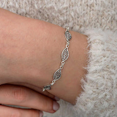 Bracelet pour femme en filigrane d'argent à motif de feuilles