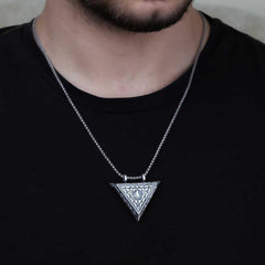 Collier amulette Tughra ouvrable en forme de triangle argenté