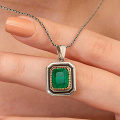 Collier authentique pour femme en argent et pierre verte