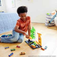 Station de recharge pour véhicules électriques Hot Wheels de NessiWorld, coffret de jeu HTN79