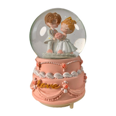 Nessiworld Snow Globe Love LLM-HDY0199