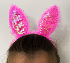 Couronne d'oreilles de lapin Nessiworld fuchsia à paillettes et bordures en dentelle 23 x 19 cm