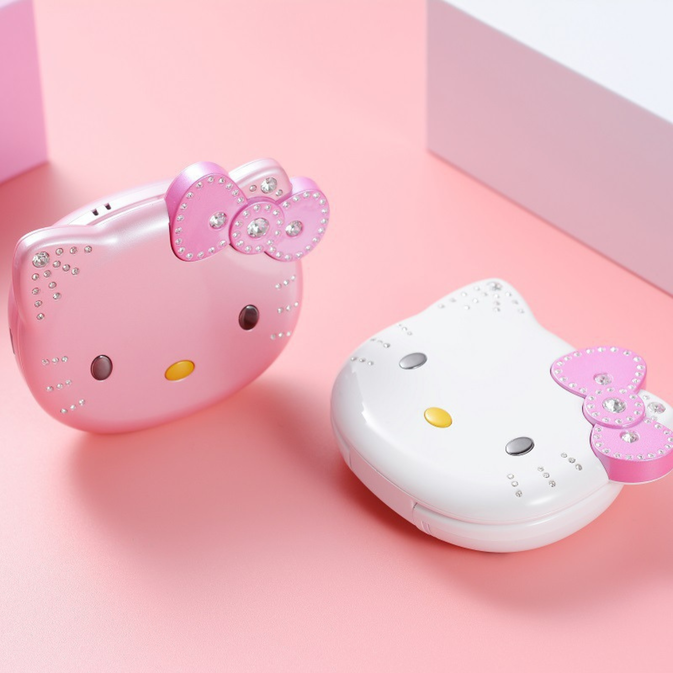 Meanyou Hello Kitty Mini Cep Telefonu - MeanYou