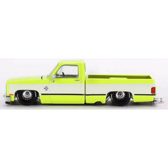 Nessiworld Mini GT 1/64 Chevrolet Silverado KAIDO Flo Jaune V1
