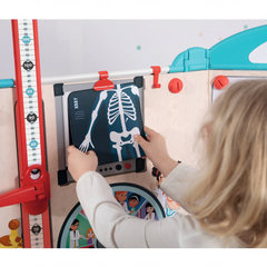 Nessiworld Smoby Doctor Play Set with Accessories 7600340208