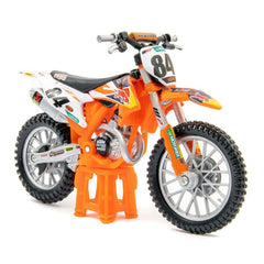 NessiWorld Bburago 1:18 KTM 450 Model Engine
