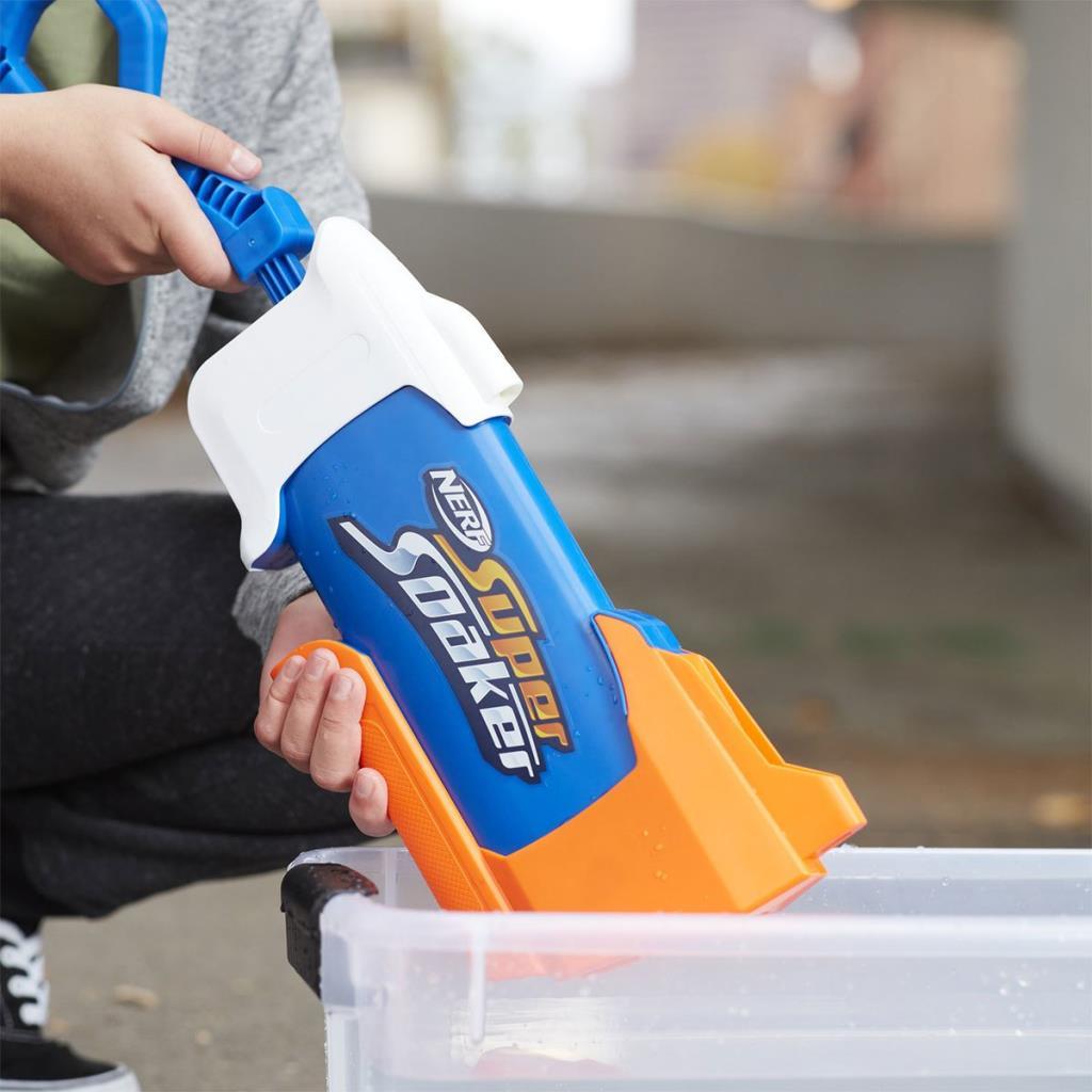 F3890 Nerf Super Soaker Rainstorm +6 years