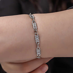 Bracelet pour femme en argent et pierre baguette