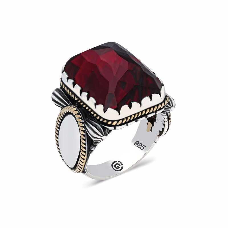 Bague homme carrée en argent et zircone bordeaux