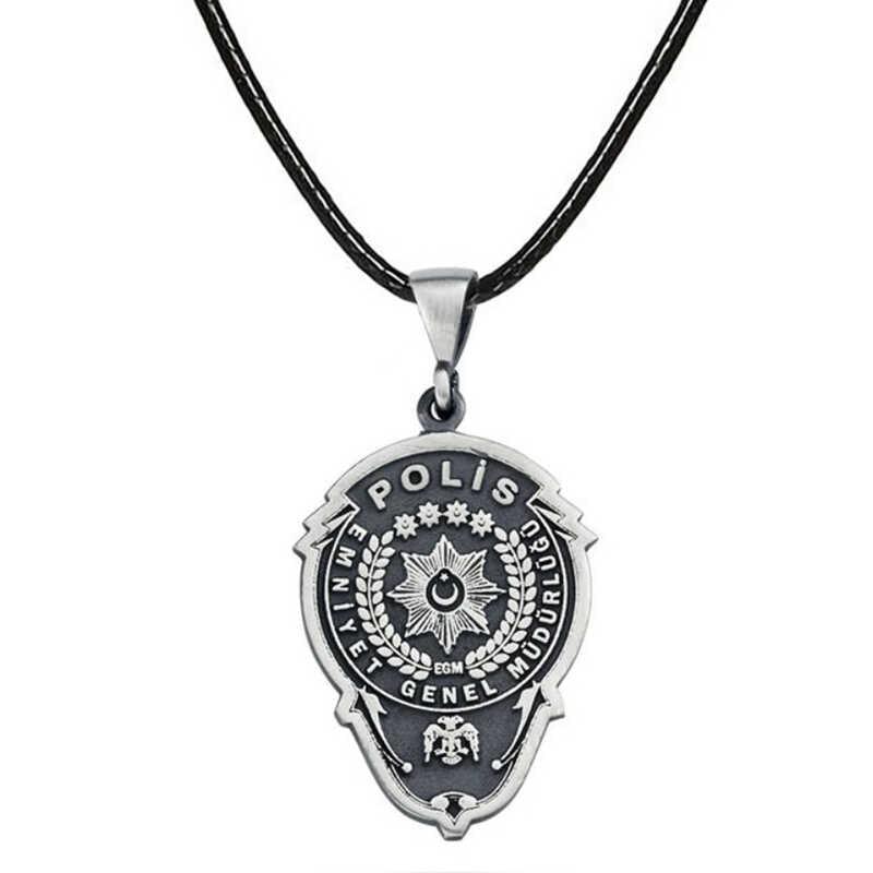 Collier en argent avec blason de la police