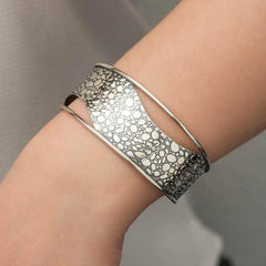 Bracelet pour femme en argent à motifs antiques