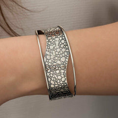 Bracelet pour femme en argent à motifs antiques