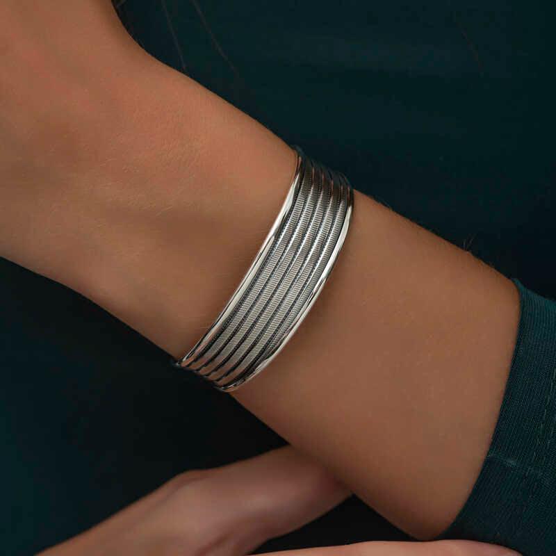Bracelet pour femme en argent à motifs antiques