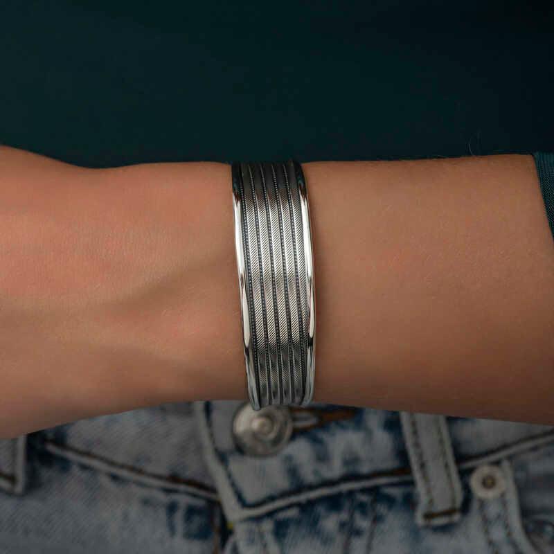 Bracelet pour femme en argent à motifs antiques