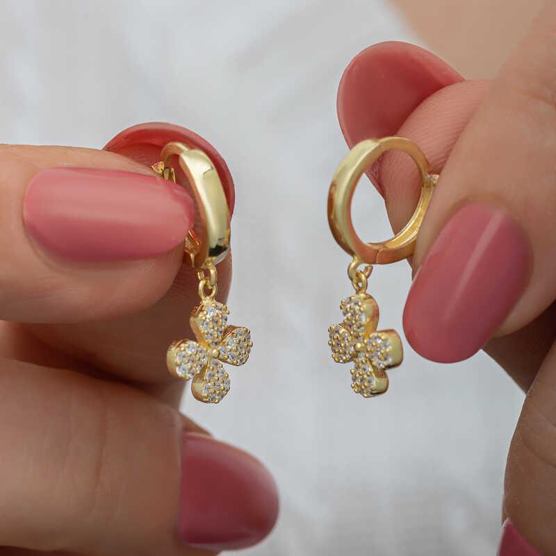 Gümüş Gold Sallantılı Yonca Kadın Küpe