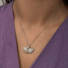 Silver Pearl Oyster Women's Necklace