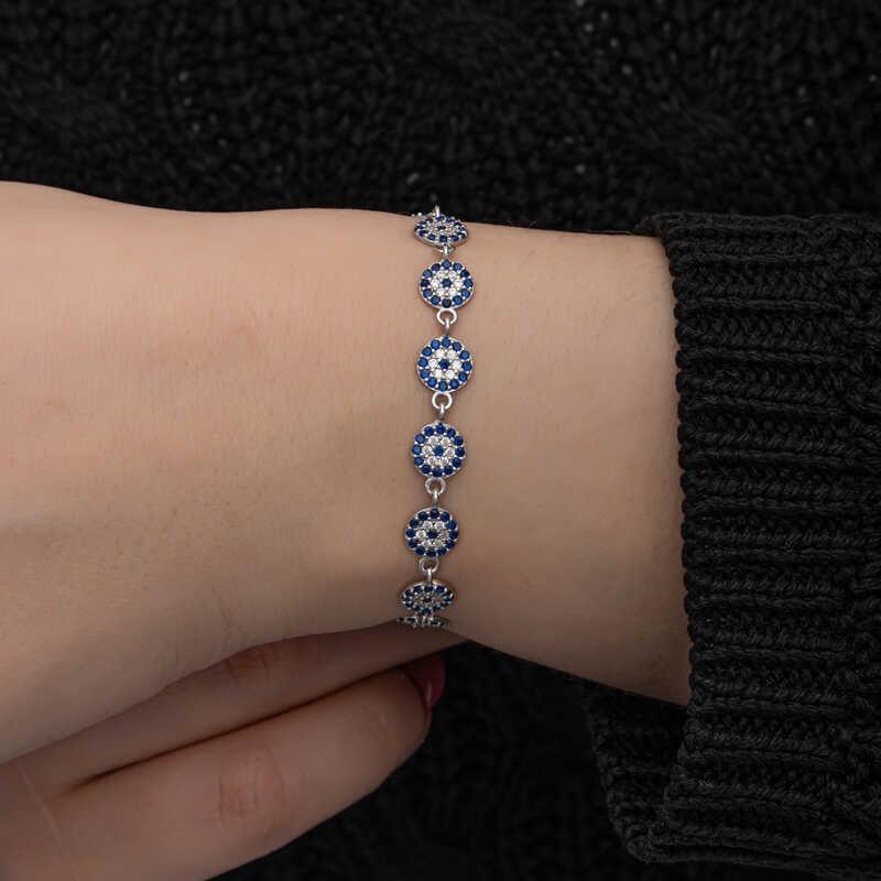 Bracelet femme en argent avec perles contre le mauvais œil
