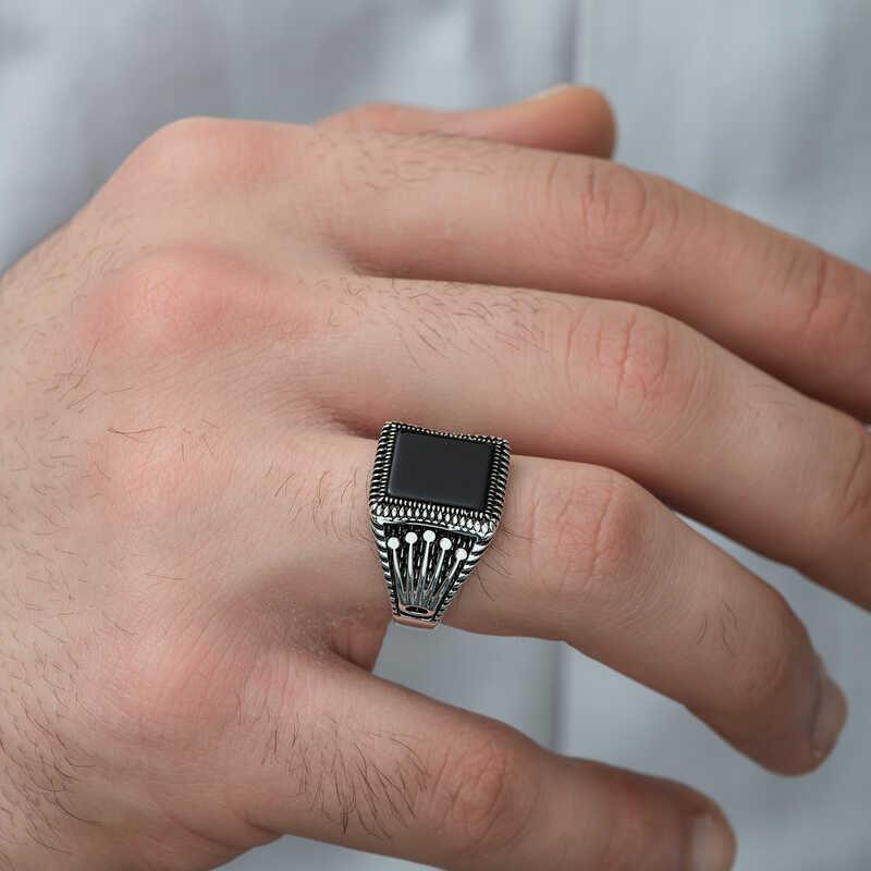Silver Onyx Stone Crown Patterned Men's Ring
