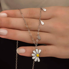 Silver Rhodium Daisy Loves Dislikes Ladies Necklace