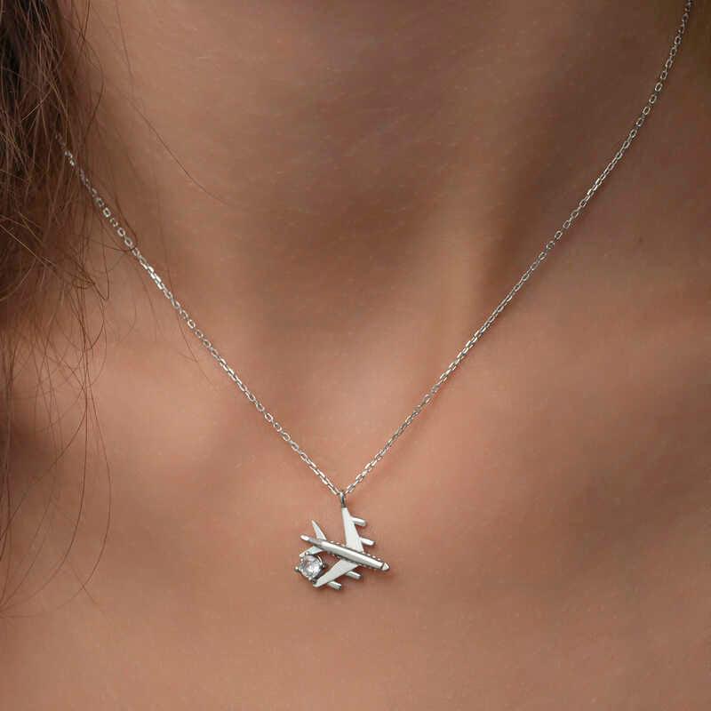 Collier pour femme en argent rhodié avec pierre unique représentant un avion
