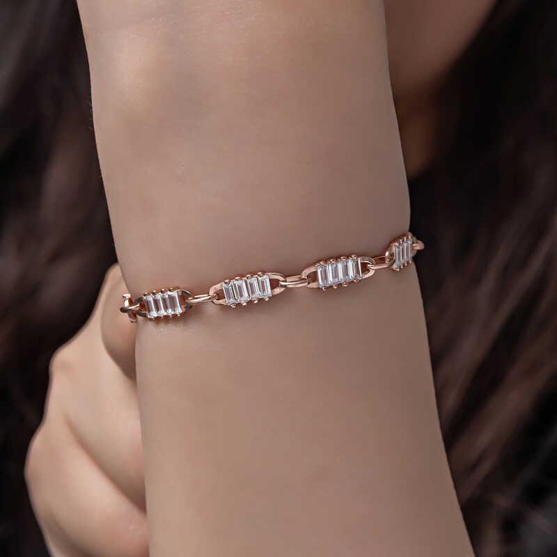 Bracelet pour femme en argent et pierre baguette rose
