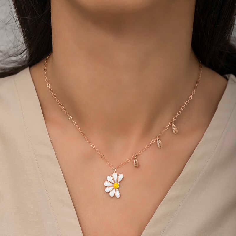 Silver Rose Daisy Loves Dislikes Ladies Necklace