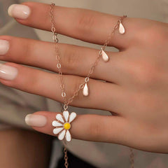 Silver Rose Daisy Loves Dislikes Ladies Necklace