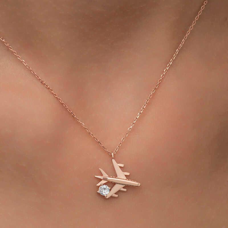 Collier pour femme en argent rose avec pierre unique représentant un avion