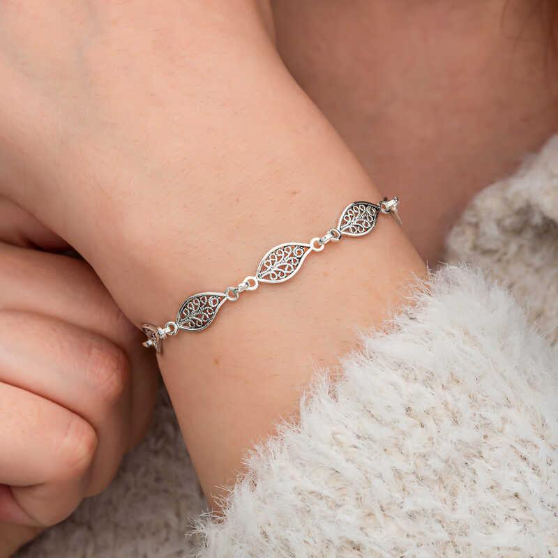 Silver Filigree Leaf Patterned Women's Bracelet