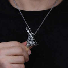 Collier amulette rose ouvrable en forme de triangle argenté