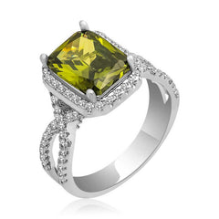 Bague pour femme en argent et vert baguette
