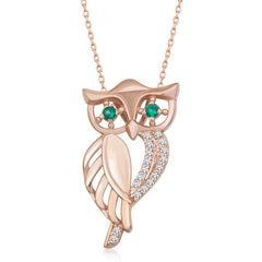 Collier pour femme en argent rose avec hibou aux yeux verts