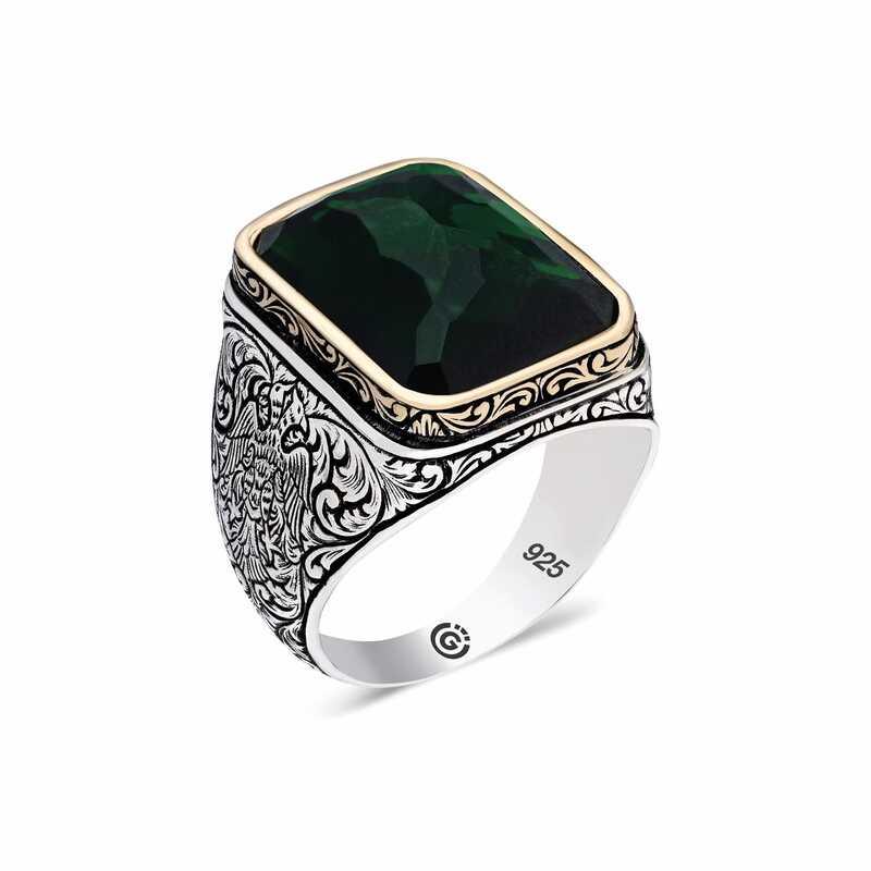 Bague homme carrée en argent et pierre verte zircon